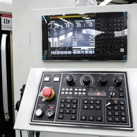 Centre d'usinage vertical VMC-600 BT40 8000 tr/min, machine de fraisage CNC 3 axes GSK entièrement fermée pour moules métalliques
