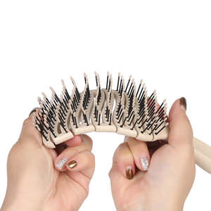 <span class=keywords><strong>Brosse</strong></span> à cheveux démêlante incurvée pour femmes et hommes Démêlant à lissage rapide avec poignée en ABS et évent pour cheveux raides bouclés et ondulés - Product Image 6
