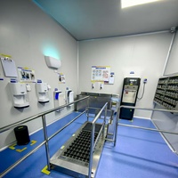 Machine industrielle automatique de nettoyage de semelles pour salles blanches, conception résistante à la corrosion pour usines agroalimentaires et hôpitaux