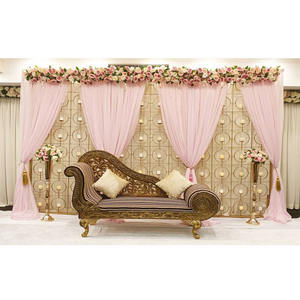 Dernières tendances en matière de murs de bougies pour mariages : murs de bougies modernes de conception ronde pour scènes de mariage en Malaisie - Product Image 1