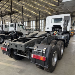 รถบรรทุกหัวลาก HOWO 6x4 ดีเซล มือสอง 8 ล้อ 351-450 แรงม้า เครื่องยนต์ Weichai เกียร์ธรรมดา 8 สปีด รับน้ำหนัก 21-30 ตัน - Product Image 3