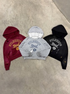 Ensemble survêtement homme en molleton de coton avec logo personnalisé, style streetwear Y2K grunge, imprimé tigre délavé et effet usé - Product Image 2