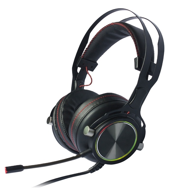 Virtual 7.1 Channel Stereo Sound Gaming Headset With Mic and RGB Light
