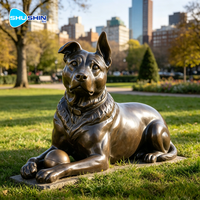 Statue Moderne 3D Personnalisée de Chien Allongé en Bronze Jouant avec une Balle, Sculpture d'Extérieur pour Jardin, Cour et Pelouse
