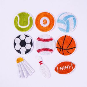 Nouvelles Broderies Thermocollantes/Autocollantes Mignonnes sur le thème du Football, du Baseball, du Basketball, du Badminton et du Bowling pour la Décoration - Product Image 2
