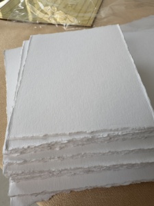 บัตรเชิญกระดาษผ้าฝ้ายขอบตกแต่งงานทำมือสำหรับงานแต่งงานงานหมั้น - Product Image 6