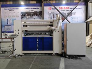 Automatische <span class=keywords><strong>3</strong></span>-lijns machine voor het maken van tissuepapier, V-vouw tissuehanddoekvouwmachine in Taiwan - Product Image 3