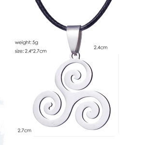 Collier pendentif ZRM Fashion en argent avec charme Triskelion Teen Wolf - Acier inoxydable unisexe tendance pour les occasions spéciales - Product Image 2