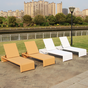 Tumbona Reclinable de Ratán Móvil para Exteriores con Ruedas para Balcón, Patio, Villa, <span class=keywords><strong>Piscina</strong></span> y Playa - Product Image 4