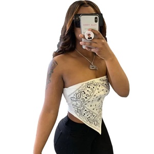 Camiseta de punto informal para mujer, nueva moda de verano, sexy, estampada, sin hombros, sin tirantes, con diseño de <span class=keywords><strong>pañuelo</strong></span>/bandana - Product Image 6