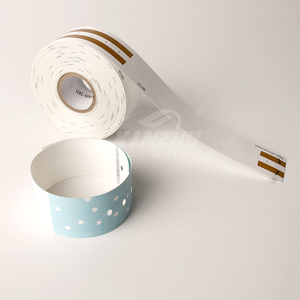 Braccialetti XINZHU impermeabili in HDPE spunbond con linguetta, personalizzabili <span class=keywords><strong>e</strong></span> resistenti allo strappo per fiere ed eventi - Product Image 1