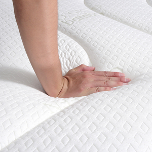 Matelas hybride de luxe haut de gamme à design compact, emballé sous vide, avec ressorts ensachés 7 zones et mousse à mémoire de forme haute densité - Product Image 2