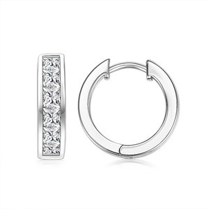 Joyería Unisex de Moda, Cobre con Baño de Oro de 14k, Zirconia de Corte Princesa de 3mm con Engaste en Canal, Simple y Moderna para Uso Diario - Product Image 6