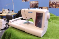 Machine à broder domestique ZY1950T avec motifs de broderie
