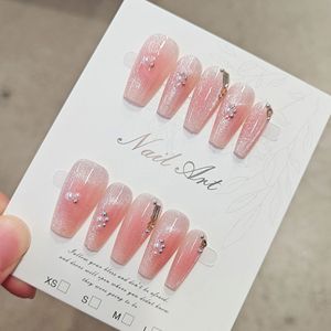 <span class=keywords><strong>Uñas</strong></span> Postizas Acrílicas Reutilizables con Degradado Rosa Ojo de Gato, Detalles de Perlas y Cristales, para Estilo Minimalista y Nupcial, Venta al Por Mayor - Product Image 1