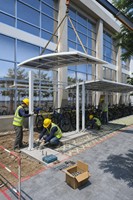 Conception Cantilever peu encombrante, colonnes unilatérales, cadre en alliage d'aluminium, durable, gain de place, accès facile aux vélos