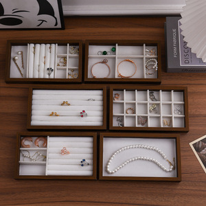 Nouveauté : Boîte de rangement et de présentation de bijoux grande capacité pour bracelets, joncs et colliers - Product Image 4