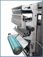 Machine d'emballage verticale multi-voies pour sauces et liquides visqueux, avec scellage arrière pour sachets de vinaigrette