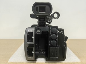 Videocámara Profesional Sony PXW-X160 Usada a Buen Precio, Lente con Zoom 26x, Full HD ENG, Micrófono Incorporado - Product Image 4