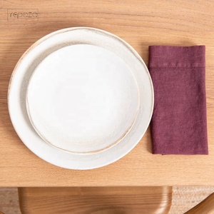 Servilleta de lino lavado a la piedra natural color Burdeos 100% - Product Image 2