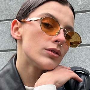 Lunettes de soleil rondes rétro personnalisées avec logo 2025 pour hommes et femmes, style punk en métal, protection UV400, petites lunettes de soleil ovales Y2K pour femmes - Product Image 5