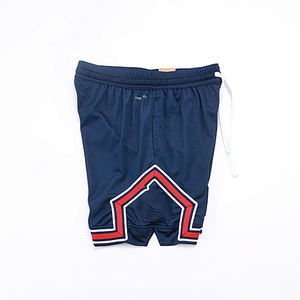 男式 100% 涤纶帆布中腰纯色印花速干防水透气轻便足球运动短裤 - Product Image 4