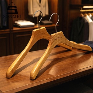 Porte-vêtements haut de gamme en résine pour <span class=keywords><strong>garage</strong></span>, en bois massif naturel, avec logo gravé sur mesure - Product Image 6