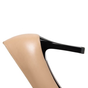 <span class=keywords><strong>Scarpe</strong></span> da <span class=keywords><strong>Donna</strong></span> alla Moda con <span class=keywords><strong>Tacco</strong></span> <span class=keywords><strong>Medio</strong></span>, Punta Quadrata, Decorazione a Fiocco e Design Bicolore per l'Ufficio Estivo - Product Image 6