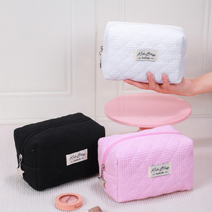 Dames Quilten Geruite Potloodzak Grote Opslag Rits Sluiting Katoen Cosmetische Tassen Brief Print Wafel Make-Up Tas Voor Vrouwen - Product Image 5