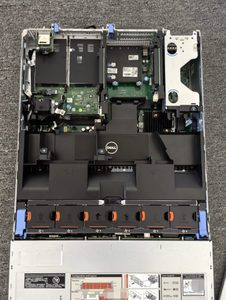 Serveur rack 2U PowerEdge R730xd d'occasion, processeur Intel Xeon, RAM DDR4, SSD pour environnements virtualisés, en stock - Product Image 3