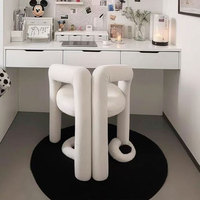 Chaise de maquillage et tabouret de coiffeuse en métal, design moderne minimaliste nordique, pour chambre à coucher et maison, style décontracté