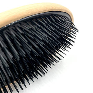 <span class=keywords><strong>Brosse</strong></span> en bois naturel <span class=keywords><strong>pour</strong></span> <span class=keywords><strong>cheveux</strong></span> bouclés, étiquette privée, Logo personnalisé magique, démélant, <span class=keywords><strong>brosse</strong></span> <span class=keywords><strong>Afro</strong></span> en bois, <span class=keywords><strong>pour</strong></span> <span class=keywords><strong>cheveux</strong></span> bouclés, vente en gros, 10 pièces - Product Image 6