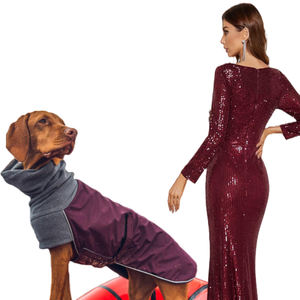 Çin Online Pazarlarında Kadınlar İçin Kışlık Su Geçirmez Köpek Montu, Köpek Giysileri Aksesuarları, Polyesterden Yapılmış Evcil Hayvan Giysisi - Product Image 1