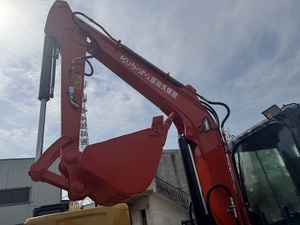 Mini excavatrice 4 tonnes petite pelleteuse d'occasion Kubota U35 U40 à vendre Japon - Product Image 2