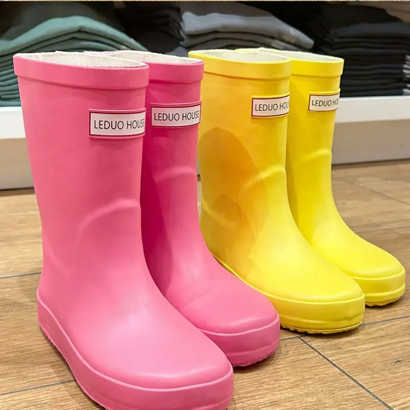 Bottes imperméables d'extérieur pour tout-petits bottes de pluie colorées antidérapantes courtes imperméables populaires simples pour enfants bottes de pluie en caoutchouc pour enfants