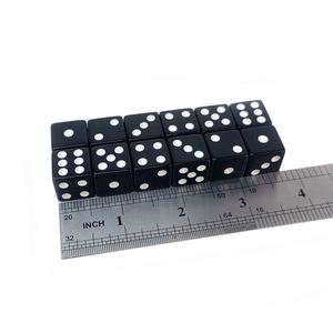 Dados Acrílicos Cuadrados Negros Estándar de 16 mm de Alta Calidad para Juegos de Mesa y Cartas - Product Image 3