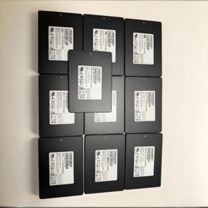 Disque SSD d'entreprise vérifié MZ7L3480HCHQ-00A07 PM893 480 Go SATA 6 Gbit/s 13DWPD à lecture intensive pour serveur - Product Image 3