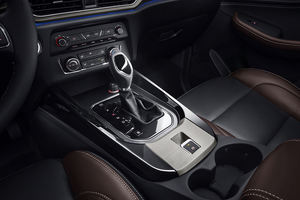 รถ SUV 7ที่นั่งขนาดกะทัดรัด S560ผลิตในโรงงานจีน dfsk 1.5L 1.8L 6AT - Product Image 3