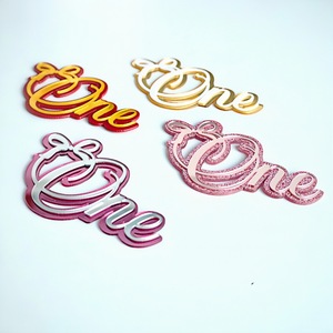 Decoraciones acrílicas para pastel de primer cumpleaños de bebé con temática de miel y dulzura, set de decoración para fiesta. - Product Image 3