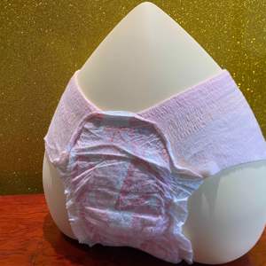 Ropa Interior Desechable Rosa para Mujer, de Alta Absorbencia y Transpirable, Suave al Contacto con la Piel, con un Atractivo Diseño de Bikini, Cómoda para Dormir - Product Image 3