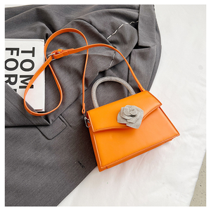 2025 Mini sacs à main de créateur de luxe tendance cristal Rose fleur orné de Satin avec doublure en cuir véritable nouveaux sacs à main de mode - Product Image 4