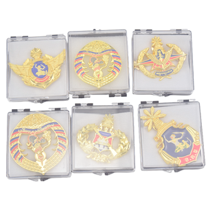 Distintivo Aeronautico Personalizzato di Alta Qualità in Metallo Dorato con Leone e Ali in Rilievo 3D Placcato Oro, Spilla da Bavero Esclusiva per l'Identità Africana - Product Image 6