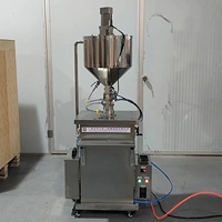 Machine de remplissage de bâton de déodorant anti-transpirant de pâte avec mélangeur Machine de remplissage de cire de cheveux de chauffage à température constante