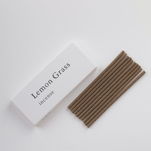 Bâtonnets d'<span class=keywords><strong>Encens</strong></span> Naturels Faits Main Personnalisés <span class=keywords><strong>Sauge</strong></span> <span class=keywords><strong>Blanche</strong></span> et Bois de Santal avec Porte-<span class=keywords><strong>Encens</strong></span> en Bois - Product Image 4