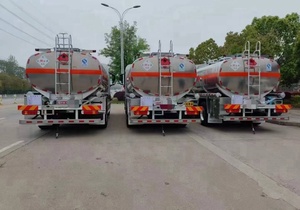 Autocisterna Sinotruk Howo da 15 m³ per Rifornimento Aereo in Miniere e Piste di Atterraggio Remote - Product Image 6
