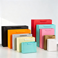 Sacs shopping en papier personnalisés de qualité supérieure, imprimés avec logo, sacs cadeaux de luxe pour boutiques, avec poignées, sacs en papier en gros pour l'emballage alimentaire