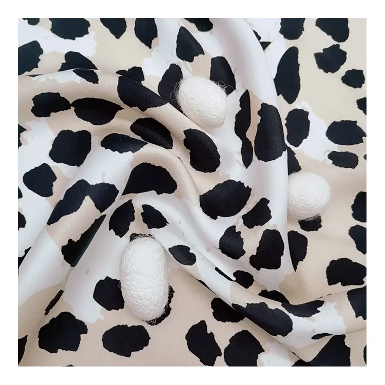 Fornecedor de tecido de seda personalizado impressão digital de leopardo 100% tecido de cetim de seda de amoreira