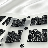 Étiquette de code QR en silicone 3D gaufré OEM, autocollant de code QR anti-décoloration pour vêtements, vêtements de sport et vêtements de travail
