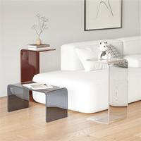 Table basse et chevet moderne en acrylique de luxe, élégante et transparente, vue dégagée pour le salon et la chambre à coucher, usage spécial à la maison