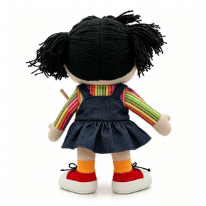 Marioneta de niña personalizada con coleta negra, marioneta de niña con camisa a rayas arcoíris, marioneta de niña con vestido vaquero, marioneta de niña con zapatillas rojas - Product Image 3